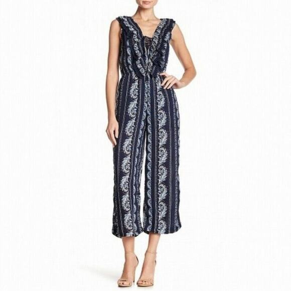 Romeo & Juliet Ruffle Lace-Up Cropped Wide Leg Jumpsuit Size M Botanical Print - Picture 1 of 16